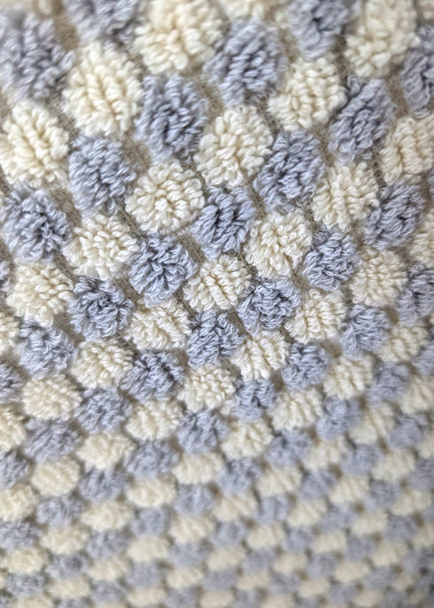 Bloom Collection – Oversized Turkish Cotton Bath Towel with Raised Texture and Hand-Tied Tassels