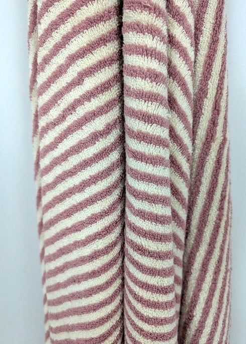 Linea Collection – Oversized Turkish Cotton Bath Towel with Tonal Stripes and Tassels