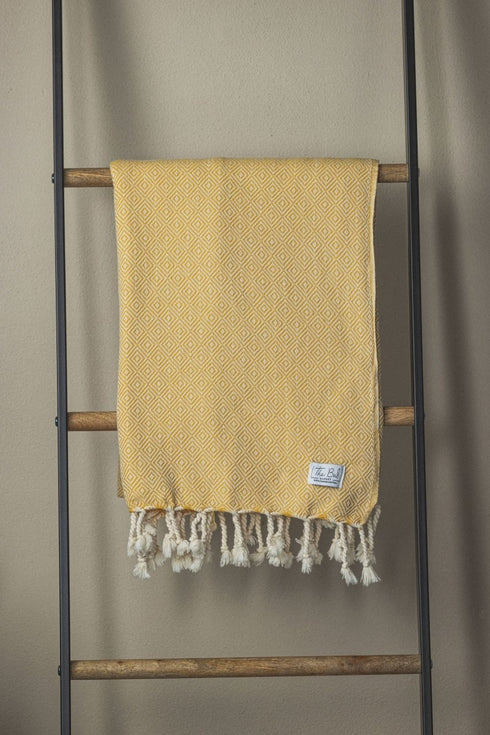 Diamond Design Bath Towel with Unbleached Tassels - The Bali Market