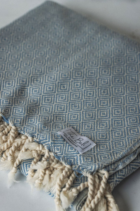 Diamond Design Bath Towel with Unbleached Tassels - The Bali Market