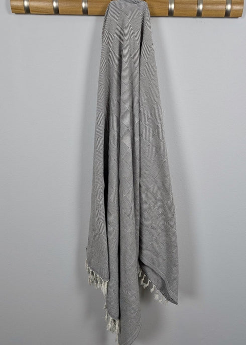 Explorer Towel | Oversized Turkish Cotton Towel with Geometric Design - The Bali Market
